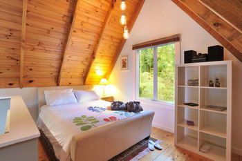 Santosa Cottage - Kawana Tourism 3