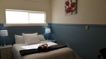 Coppers Hill Private Accommodation - Kawana Tourism 3