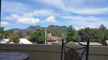 Coppers Hill Private Accommodation - Kawana Tourism 12