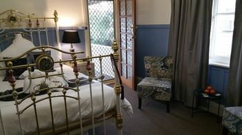 Coppers Hill Private Accommodation - Kawana Tourism 27