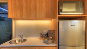 Rivershore Resort - Kawana Tourism 15