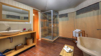 Rivershore Resort - Kawana Tourism 22