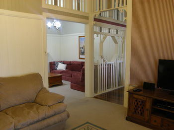 37 Queen Gloucester - Kawana Tourism 20
