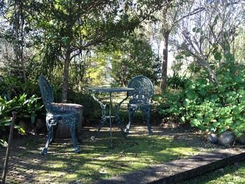 Shady Trees Barrington Holiday House - Kawana Tourism 13