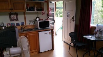 Copeland Cabins - Kawana Tourism 14