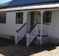 A Pine Cottage - Kawana Tourism