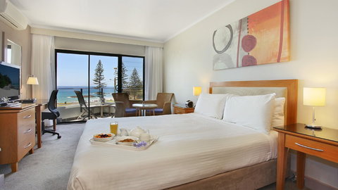 BEST WESTERN PLUS HW Boutique Hotel - Kawana Tourism 12