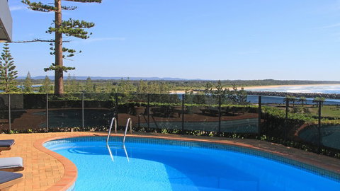 BEST WESTERN PLUS HW Boutique Hotel - Kawana Tourism 15