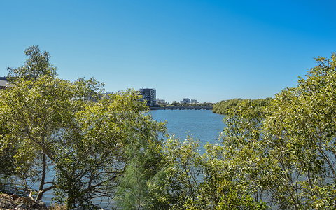 BEST WESTERN Islington Apartments - Kawana Tourism 7