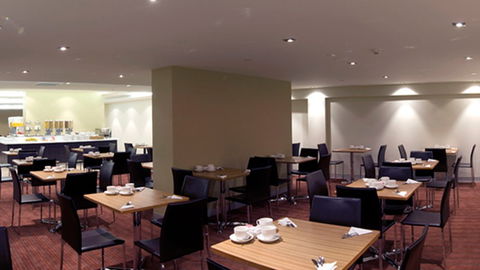 BEST WESTERN Atlantis Hotel - Kawana Tourism 2