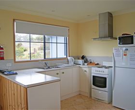 Bruny Island Accommodation Services - Omaroo Cottage - Kawana Tourism 2