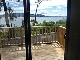 Coningham Beach Holiday Cabins - Kawana Tourism 2