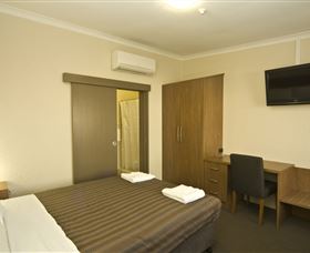 Seabrook Hotel Motel - Kawana Tourism 2