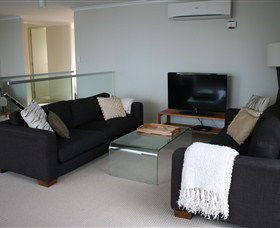 Hidden Bay Holiday Home - Kawana Tourism 1