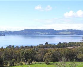 Waterview Gardens B&B - Kawana Tourism 0