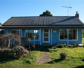 Castaway Cottage - Kawana Tourism 0