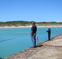 Three Hummock Island Accommodation - Kawana Tourism