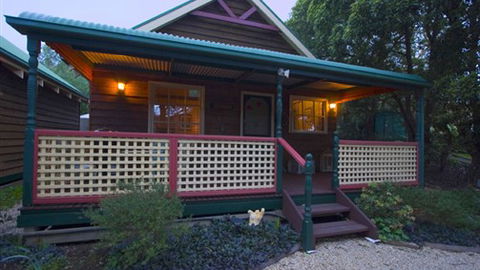 Trawool Cottages & Farmstay - Kawana Tourism 0