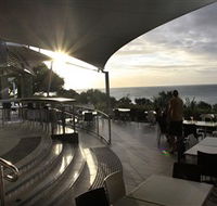 Stradbroke Island Beach Hotel Spa Resort - Kawana Tourism