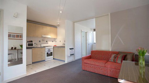 Punthill Apartment Hotels - South Yarra - Kawana Tourism 2