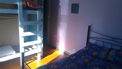 Anglesea Backpackers - Kawana Tourism 4