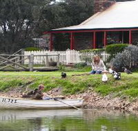 Stonewell Cottages and Vineyards - Kawana Tourism