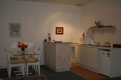 Amy's House - Kawana Tourism 3