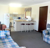 Back O' Bourke Accommodation - Kawana Tourism