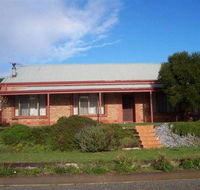 Bott's Beach Retreat - Kawana Tourism