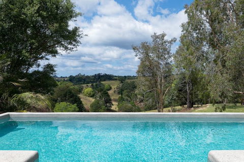 Jacaranda Cottages - Kawana Tourism 6