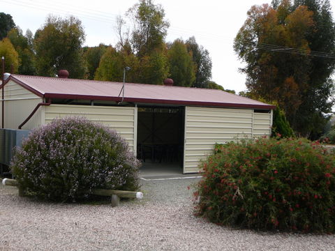 Gladstone Caravan Park - Kawana Tourism 5