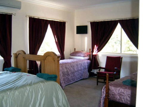 Gloucester On Avon Bed And Breakfast - Kawana Tourism 0