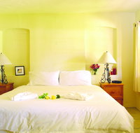 Goat Square Cottages - Kawana Tourism