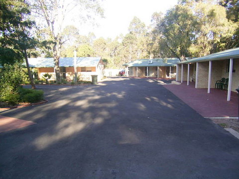 Golden Chain Margaret River Country Cottages - Kawana Tourism 2