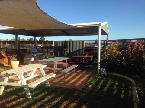 Gympie Caravan Park - Queens Park - Kawana Tourism 0