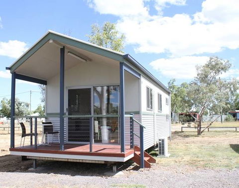 Julia Creek Caravan Park - Kawana Tourism 0