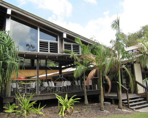 Rainbow Beach Resort - Kawana Tourism 3