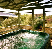 Rock of Ages Cottage BB - Kawana Tourism