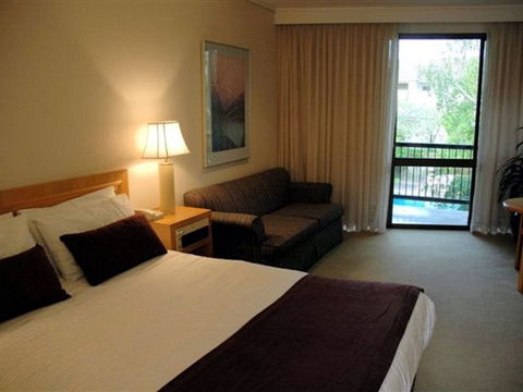 Sandown Regency & Serviced Apartments - Kawana Tourism 2