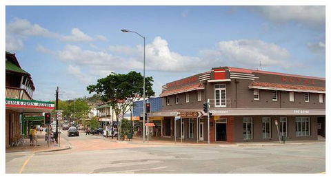 The Royal Hotel - Kawana Tourism 0