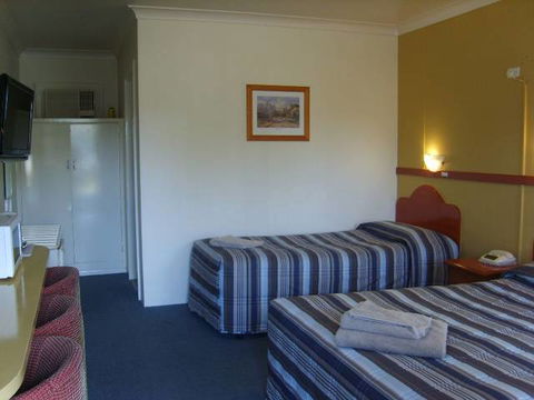 Valley View Motel - Kawana Tourism 0