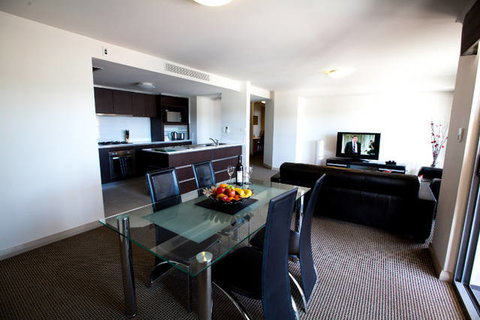 Verandah Apartments - Kawana Tourism 0