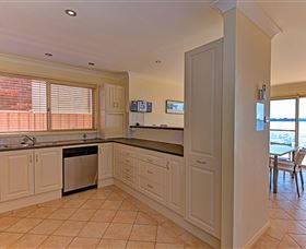 Luxury Waterfront House - Kawana Tourism 1