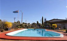 Cobar Crossroads Motel - Cobar - Kawana Tourism 0