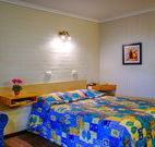 Country Roads Motor Inn - Kawana Tourism
