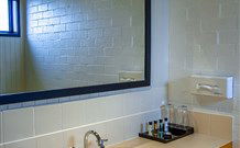 Country Roads Motor Inn - Kawana Tourism 1