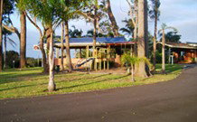 Tabourie Lake Motor Inn - Tabourie Lake - Kawana Tourism 0