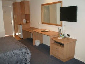 Bushmans Motor Inn - Kawana Tourism 3