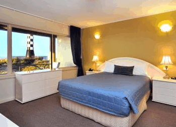 Lighthouse Beach Resort - Kawana Tourism