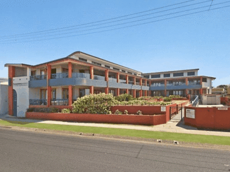 Lennox Point Holiday Apartments - Kawana Tourism